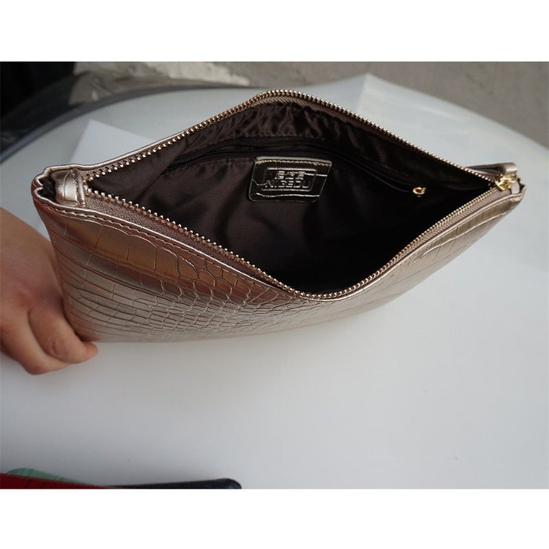 NIGEDU Women Clutches Crocodile Grain PU Leather Envelope Clutch Bag (Black) - Image 4